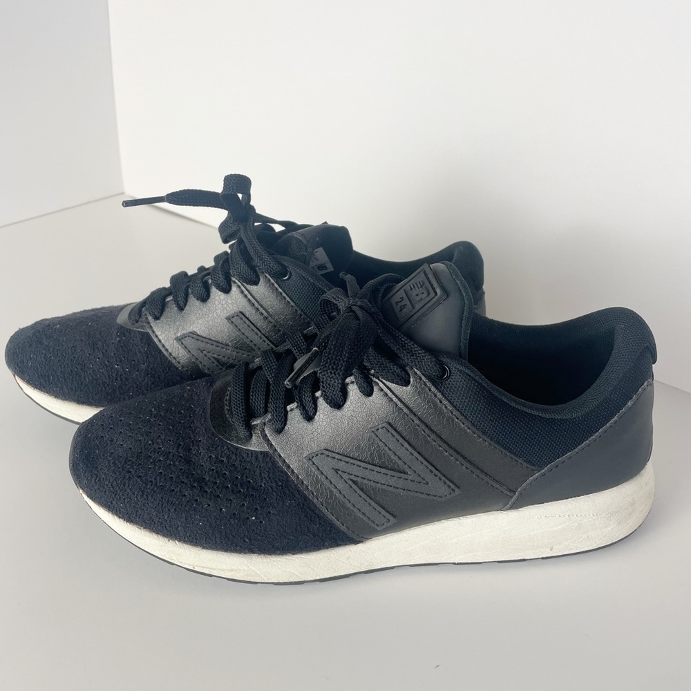 NEW BALANCE Black Suede Shoes 8.5